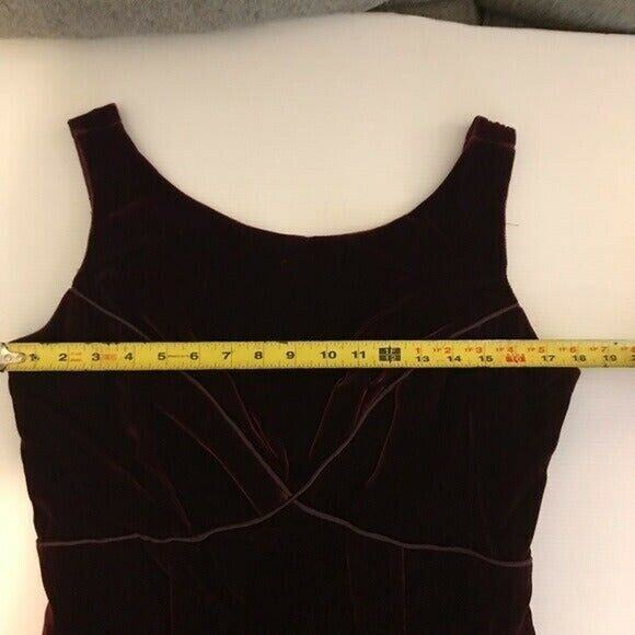 Watters And Watters Women's 12 Sleeveless Burgundy Colored Velvet Sheath Dress - Picture 8 of 11